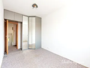 Pronájem bytu 4+kk, Praha - Satalice, Kemrova, 141 m2