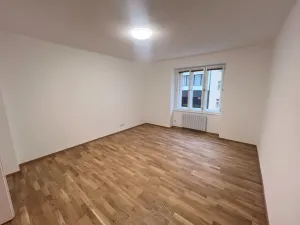 Prodej bytu 2+kk, Praha - Bubeneč, Národní obrany, 55 m2