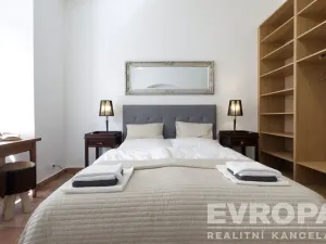 Pronájem bytu 3+1, Plzeň - Vnitřní Město, Bezručova, 95 m2