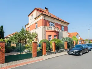 Pronájem vily, Praha - Modřany, Nečova, 200 m2