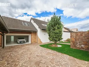 Prodej rodinného domu, Moravany, V Jámách, 382 m2