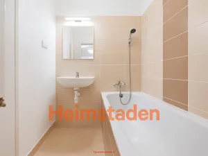 Pronájem bytu 2+1, Ostrava - Poruba, náměstí Vítězslava Nováka, 56 m2