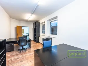 Pronájem kanceláře, Praha, Světická, 188 m2