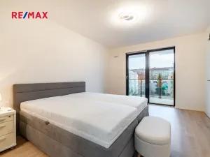 Pronájem bytu 2+kk, Praha - Břevnov, Radimova, 64 m2
