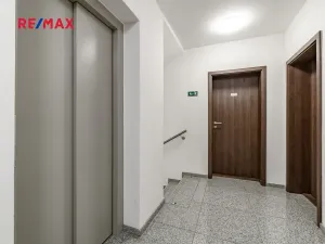 Prodej bytu 2+kk, České Budějovice, České Vrbné, 77 m2