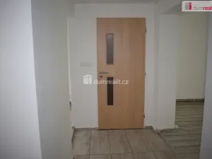 Pronájem bytu 2+1, Modlany, 80 m2