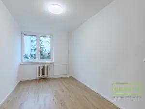 Prodej bytu 3+1, Praha, Hrusická, 73 m2