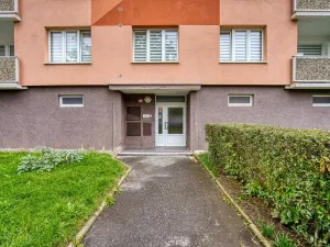 Pronájem bytu 1+1, Chomutov, Arbesova, 36 m2