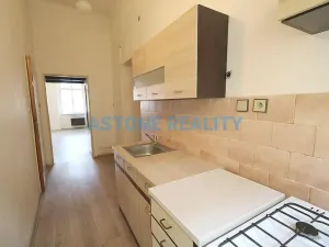 Prodej bytu 3+1, Praha - Karlín, Peckova, 96 m2