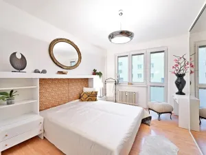 Prodej bytu 3+1, Praha - Břevnov, Zeyerova alej, 70 m2