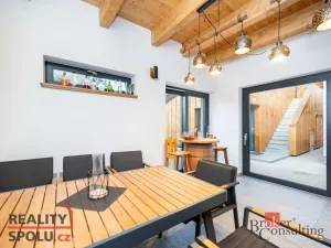 Prodej rodinného domu, 213 m2