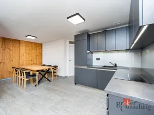 Prodej rodinného domu, 213 m2