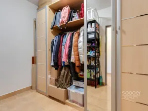 Pronájem bytu 1+kk, Praha - Bohnice, Ústavní, 59 m2