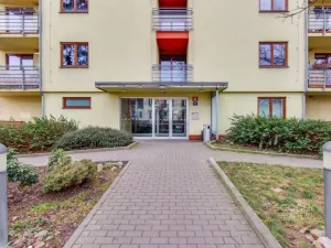 Pronájem bytu 1+kk, Praha - Bohnice, Ústavní, 46 m2