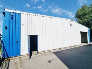 Pronájem výrobních prostor, Praha, Poděbradská, 250 m2