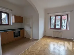 Pronájem bytu 2+kk, Praha - Kobylisy, Služská, 48 m2