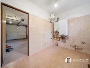 Prodej rodinného domu, Pecka, 176 m2