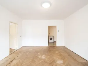 Pronájem bytu 2+1, Praha - Vršovice, Karpatská, 71 m2