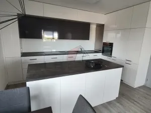 Pronájem bytu 3+kk, Nymburk, Ke Strouze, 90 m2