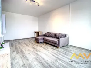 Pronájem bytu 1+1, Hradec Králové - Nový Hradec Králové, třída Edvarda Beneše, 41 m2