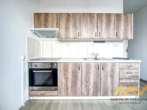 Pronájem bytu 1+1, Hradec Králové - Nový Hradec Králové, třída Edvarda Beneše, 41 m2