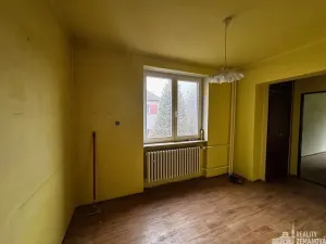 Prodej bytu 2+1, Neveklov, Benešovská, 51 m2