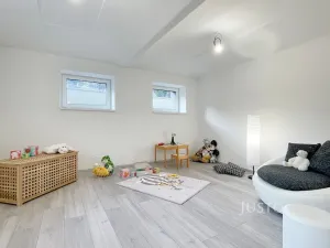 Prodej rodinného domu, Praha, Žitavského, 207 m2