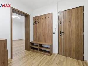 Prodej bytu 4+kk, Karlovy Vary - Tašovice, Slovanská, 96 m2