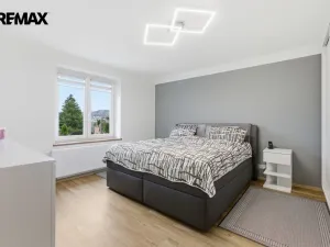 Prodej bytu 4+kk, Karlovy Vary - Tašovice, Slovanská, 96 m2