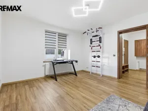 Prodej bytu 4+kk, Karlovy Vary - Tašovice, Slovanská, 96 m2