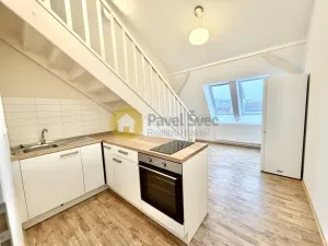 Pronájem bytu 1+kk, Strakonice - Strakonice I, Velké náměstí, 32 m2