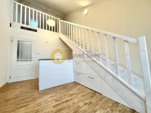 Pronájem bytu 1+kk, Strakonice - Strakonice I, Velké náměstí, 32 m2