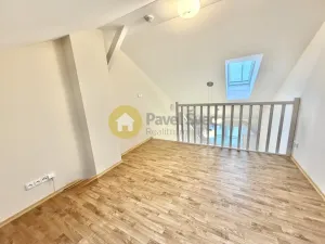 Pronájem bytu 1+kk, Strakonice - Strakonice I, Velké náměstí, 32 m2