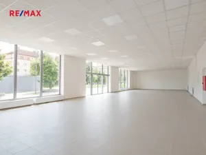 Prodej obchodního prostoru, Kladno, U tržnice, 460 m2