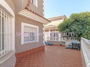 Prodej vily, Torrevieja, Španělsko, 116 m2