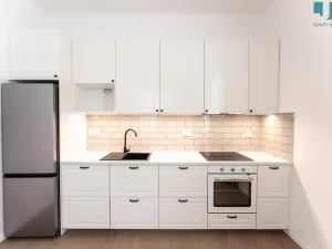 Pronájem bytu 2+kk, Třebíč, Karlovo nám., 29 m2