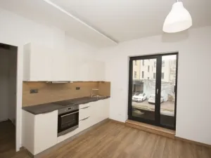 Pronájem bytu 1+kk, Praha - Smíchov, Radlická, 34 m2