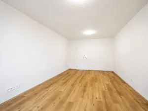 Prodej bytu 3+1, Praha - Černý Most, Vybíralova, 79 m2