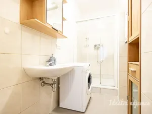 Pronájem bytu 2+kk, Praha - Vinohrady, Nitranská, 53 m2