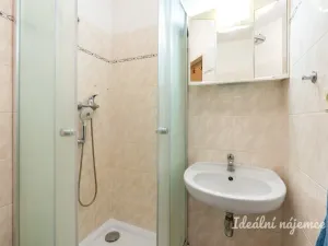 Pronájem bytu 2+kk, Praha - Prosek, Litoměřická, 43 m2