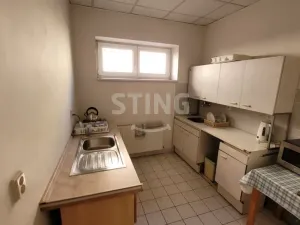 Pronájem kanceláře, Třinec, nám. Míru, 10 m2