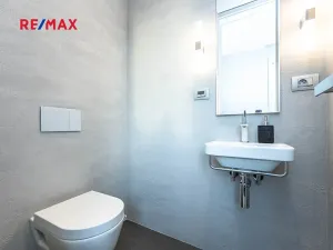 Pronájem bytu 2+kk, Praha - Strašnice, Novostrašnická, 68 m2