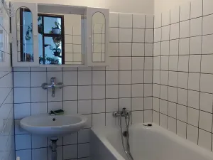 Pronájem pokoje, Jesenice, 20 m2