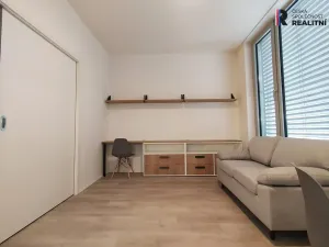 Pronájem bytu 1+kk, Praha - Smíchov, 36 m2