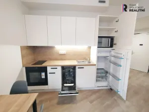 Pronájem bytu 1+kk, Praha - Smíchov, 36 m2