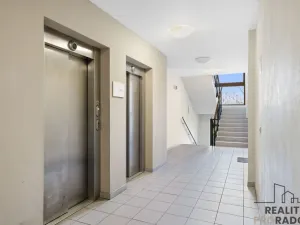 Pronájem bytu 2+kk, Praha - Vokovice, K Červenému vrchu, 73 m2