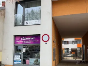 Prodej obchodního prostoru, Brno - Královo Pole, Mojmírovo náměstí, 78 m2