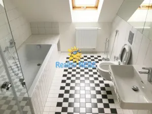 Pronájem kanceláře, Praha - Podolí, Nad spádem, 82 m2