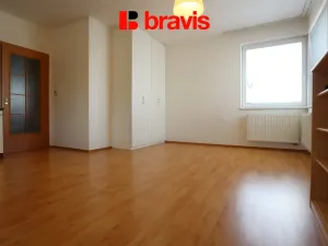Pronájem bytu 1+kk, Brno - Pisárky, Neumannova, 32 m2