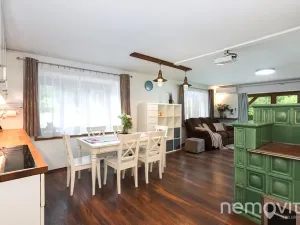 Prodej vícegeneračního domu, Lobeč, 340 m2